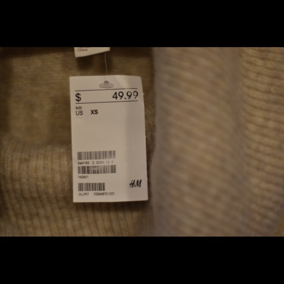 H&M cowl neck sweater - Picture 2 of 3